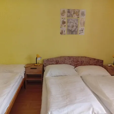 Helena * Stará Lesná